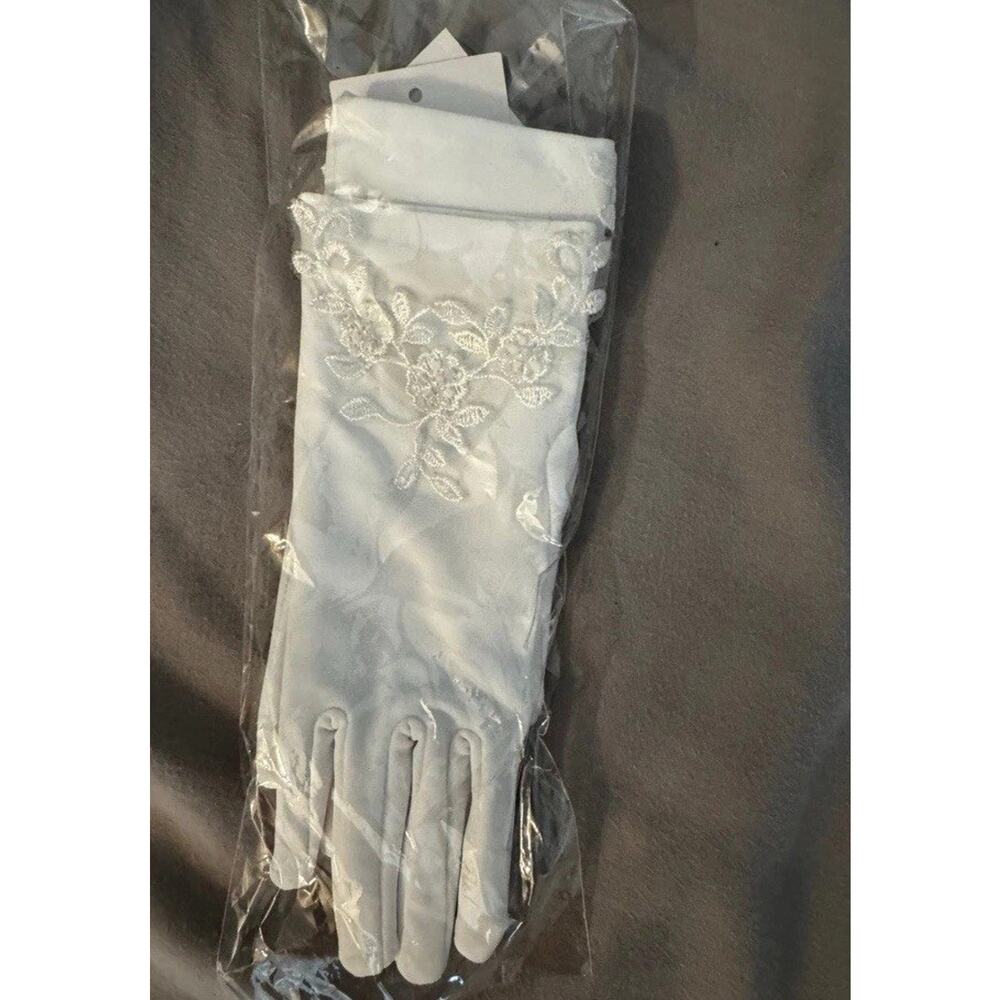 US Angels Elegant White Gloves